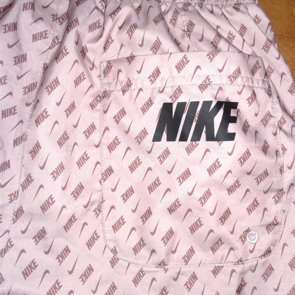 Nike Sportswear REPEAT logo lined shorts mens sz S champagne/black - Picture 7 of 10